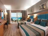 Triple room with sea view