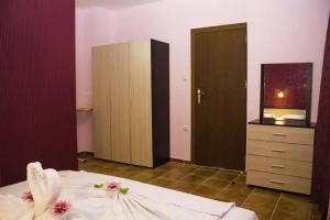 Dirossi Hotel, Sveti Vlas