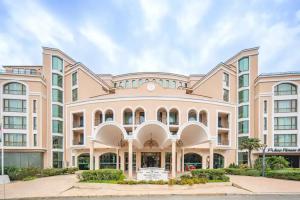 Grand Hotel, Sveti Vlas