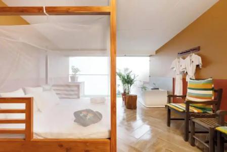 Club Himalaya, by ACEs - 104