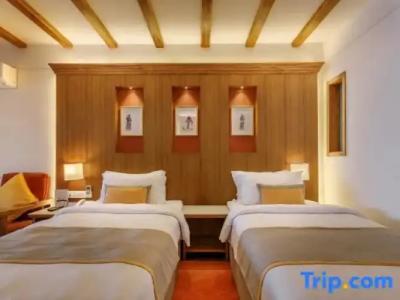 Club Himalaya, by ACEs - 80