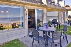 Madrona Beach Resort, Parksville