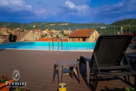 Business Premier - 14