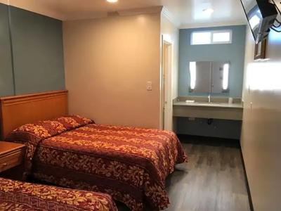 Lincoln Park Motel - 103