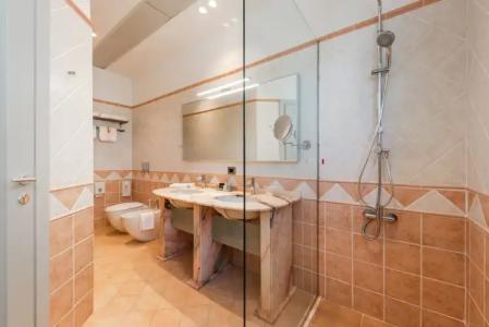 Aragosta & Restaurant - 101