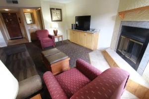 Crown Point Resort, by VRI Americas, Ruidoso