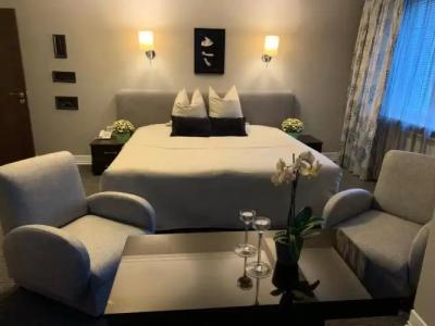 Atlantic - Free Parking - 50