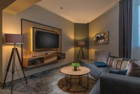 Expo Sofia - Free Arrival shuttle bus - Free Parking - Free Compliments - Free Wi-Fi - 93