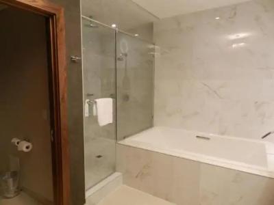 Radisson & Conference Center Calgary Airport East - 76