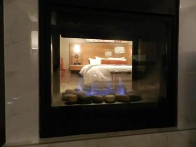 Radisson & Conference Center Calgary Airport East - 78