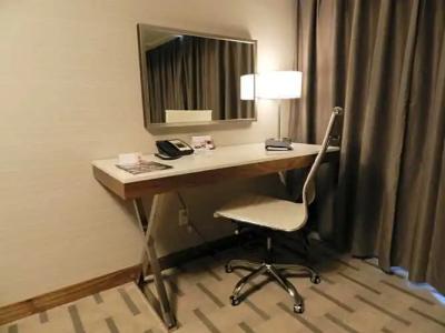 Radisson & Conference Center Calgary Airport East - 65