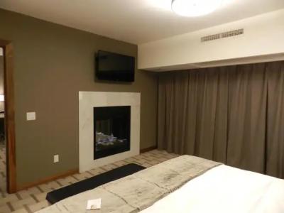 Radisson & Conference Center Calgary Airport East - 18