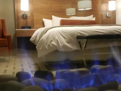 Radisson & Conference Center Calgary Airport East - 75