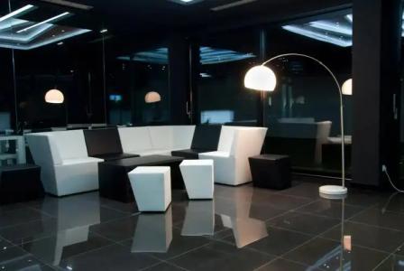 Fashion - Free Parking - 19