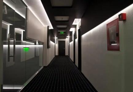 Fashion - Free Parking - 11