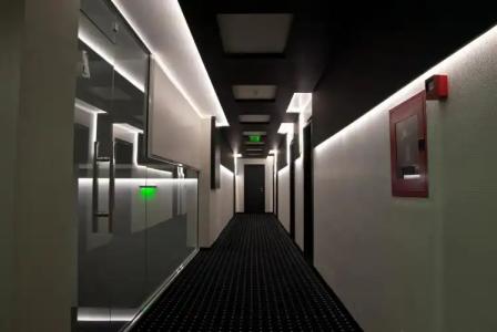 Fashion - Free Parking - 10