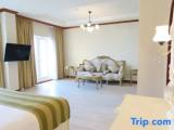 Double Junior Suite with balcony and with Creek view