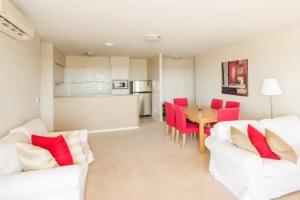 The Oasis Apartments, Brisbane