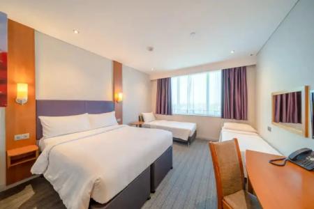 Premier Inn Abu Dhabi Airport (Business Park) - 80