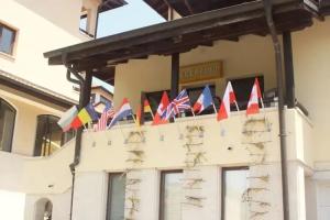 Asti Arthotel, Sinemorets