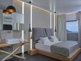 Deluxe Suite with balcony and with sea view