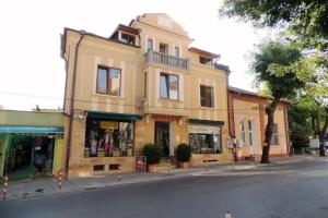 Guest House Solo, Shumen