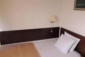 Guest House Solo, Shumen