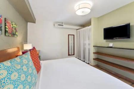 Kasa El Paseo Miami Beach - 154