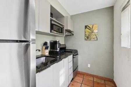 Kasa El Paseo Miami Beach - 129