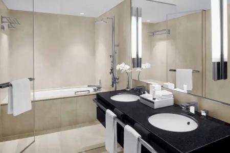 Address Dubai Marina - 92
