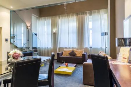 Cosmopolitan & Wellness - 137