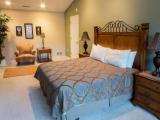 4 Bedrooms Apartment with garden view