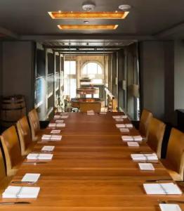 The Citizen, Autograph Collection - 22