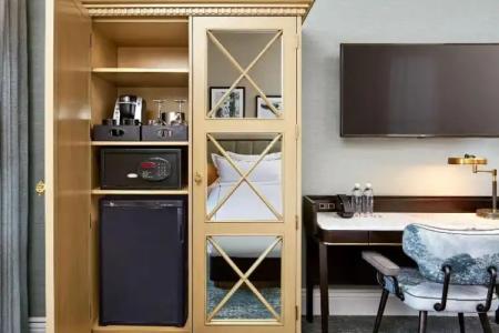 The Citizen, Autograph Collection - 36