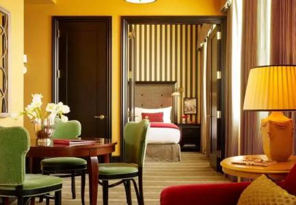 The Citizen, Autograph Collection - 7