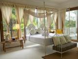Suite with mountain view
