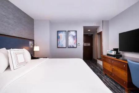 Fairfield Inn & Suites By Marriott New York Manhattan/Times Square - 34