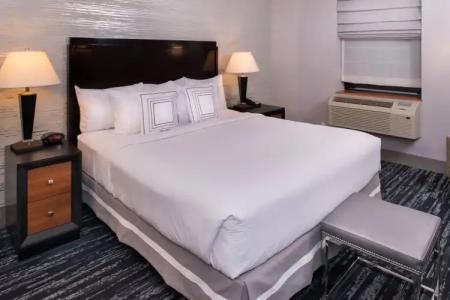 Fairfield Inn & Suites By Marriott New York Manhattan/Times Square - 48