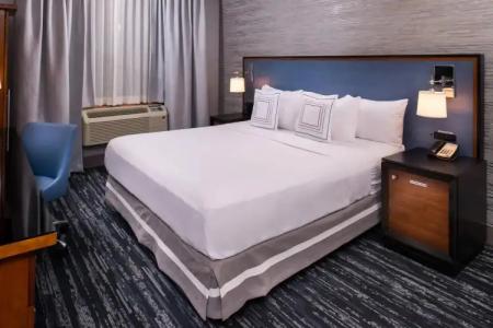 Fairfield Inn & Suites By Marriott New York Manhattan/Times Square - 2