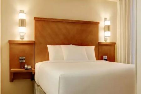 Hyatt Place Salt Lake City Downtown / The Gateway - 5