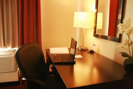 Hampton Inn & Suites Phoenix Chandler Fashion Center - 3