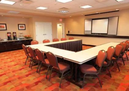 Hampton Inn & Suites Phoenix Chandler Fashion Center - 17