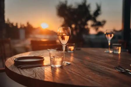 The Bay & Suites - 8