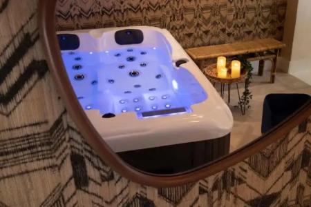 Philéas Lazare & Spa - 53