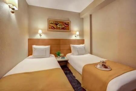 Almina - Special Class - 38