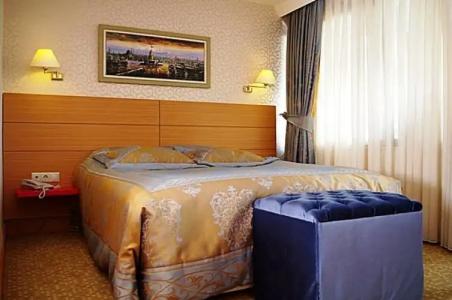 Almina - Special Class - 25