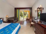 Superior room with balcony and with garden view