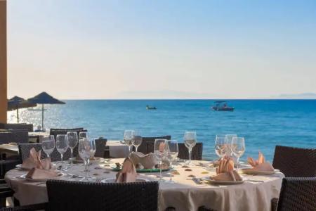 Avra Beach Resort - 32