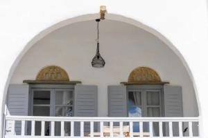 Onar Hotel & Suites, Tinos Town
