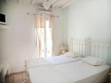 Double room with side sea view